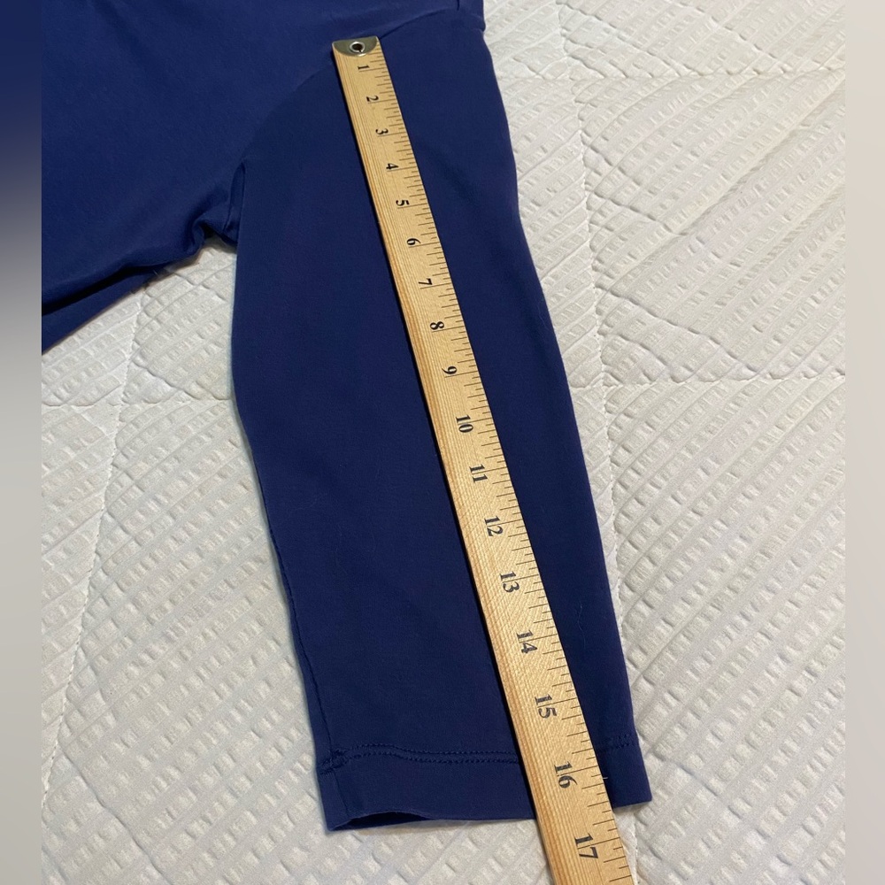 L.L. Bean Women's Supima Cotton
Nightgown V-Neck Three-Ouarter-Sleeve; Size M - Picture 6 of 10